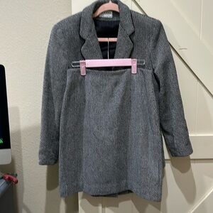 Black and white Gianni blazer and skirt set. Fantastic condition.